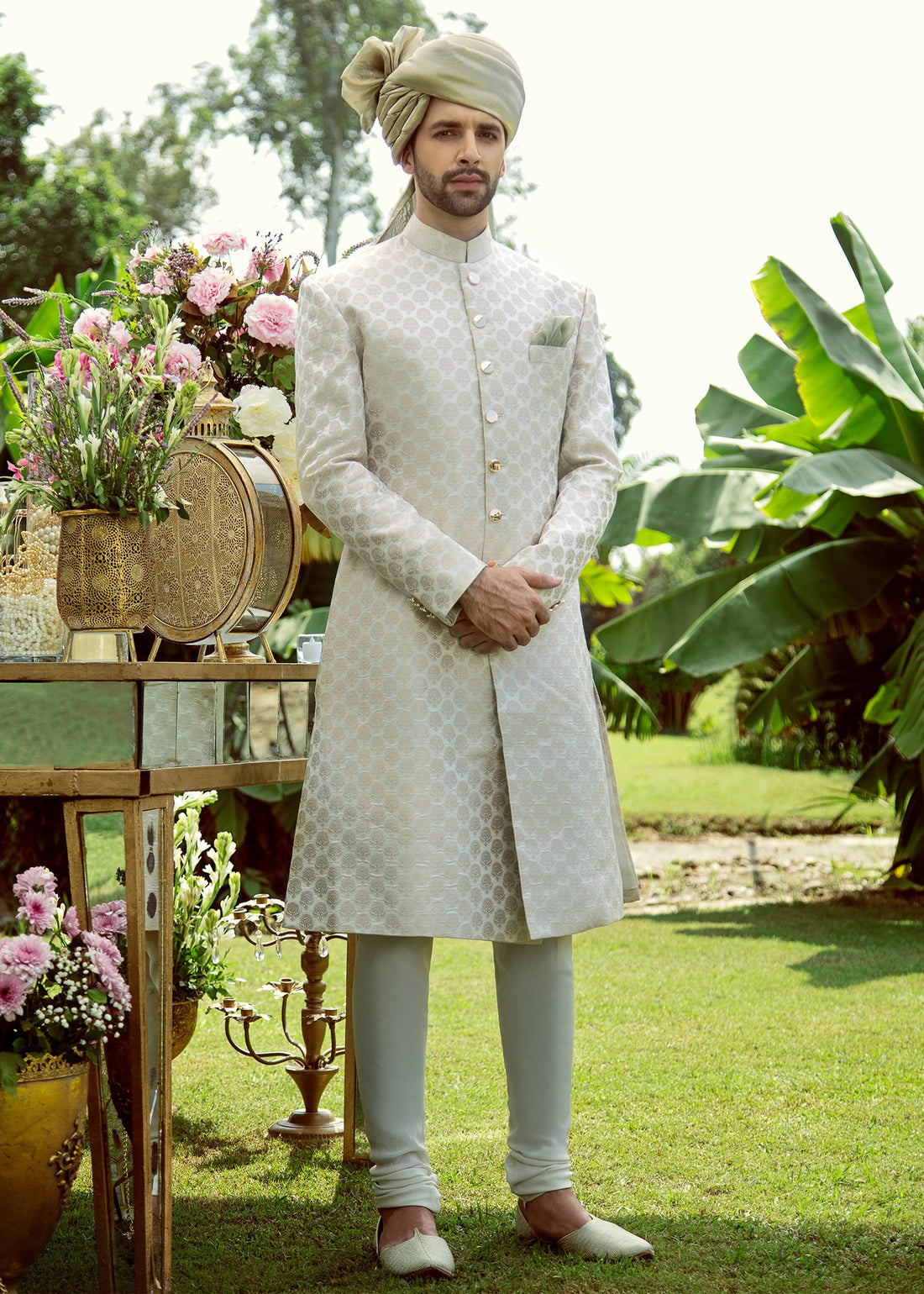 Erce Sherwani